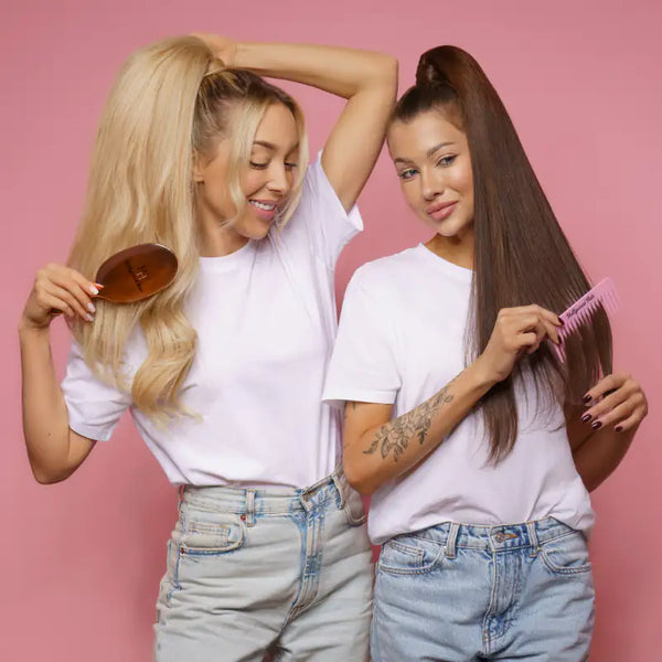 Szeroki grzebień do rozczesywania każdego rodzaju włosa