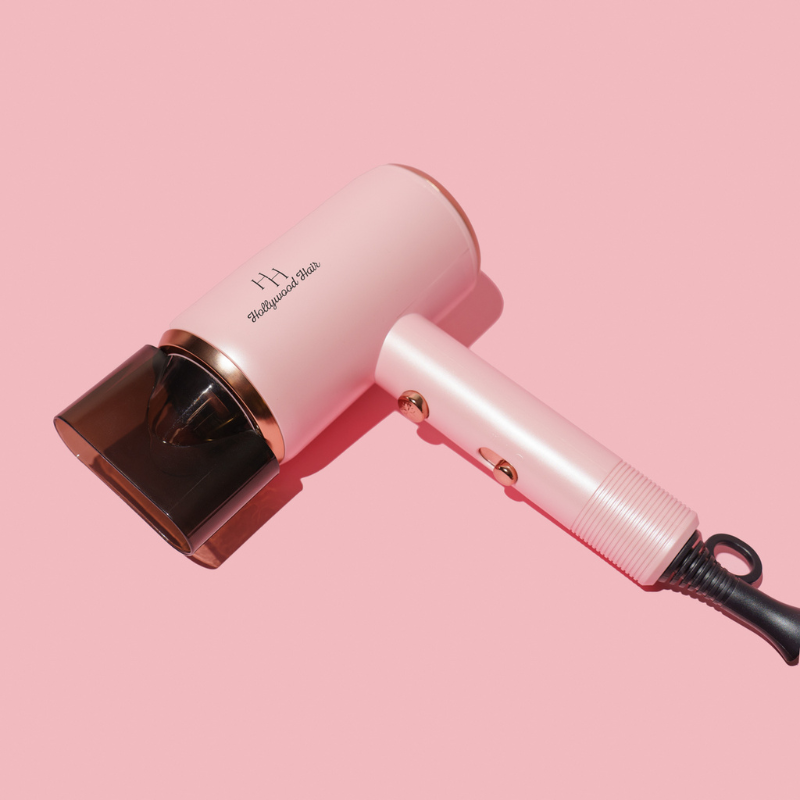 Drying the new GENERATION Air Flow Led, Hollywood Hair hair dryer